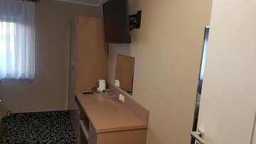 Фото номера Двухместный номер с 1 кроватью Отель Hotel Gutland г. Wysokie Mazowieckie 9